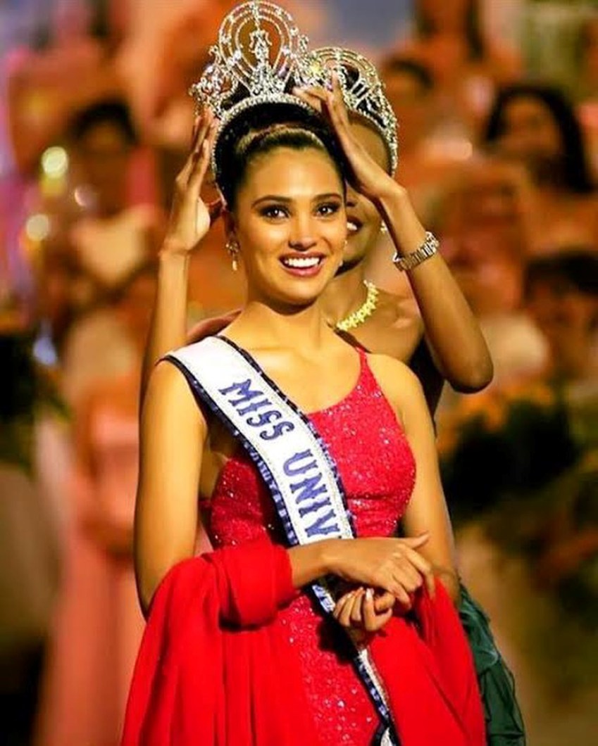 Lara Dutta winning moment  of Miss Universe In 2000 explained by self